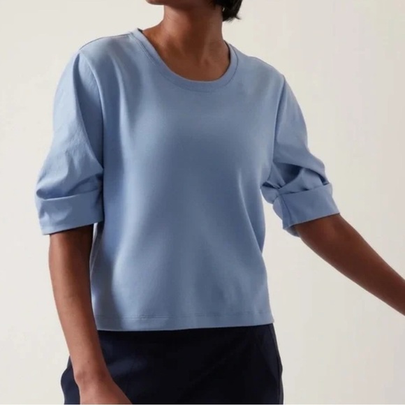 Athleta Tops - NEW Athleta women’s Harlow Hybrid Heron Blue color puff sleeve shirt top XXS XS